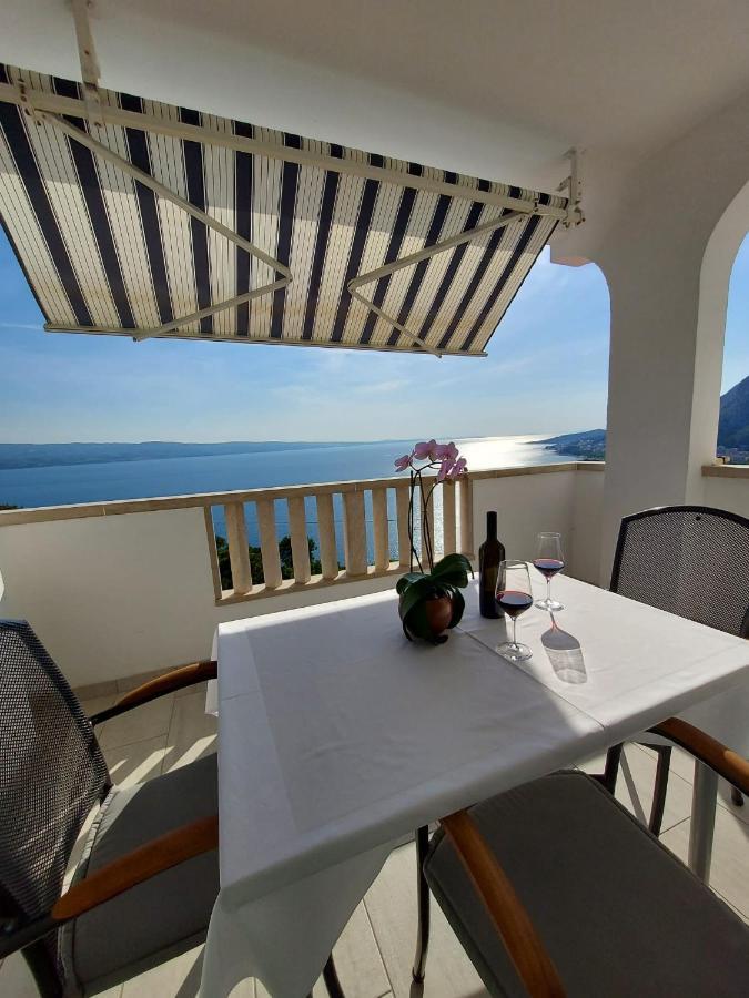 Apartmani Cvita Omis Luaran gambar