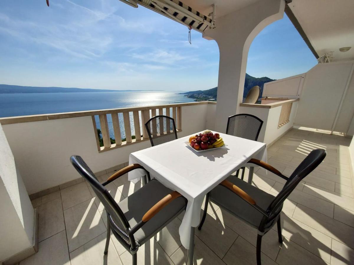 Apartmani Cvita Omis Luaran gambar