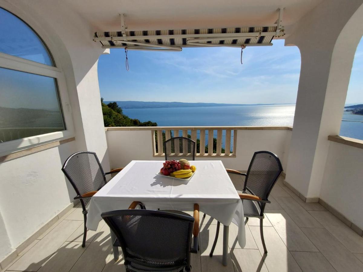 Apartmani Cvita Omis Luaran gambar